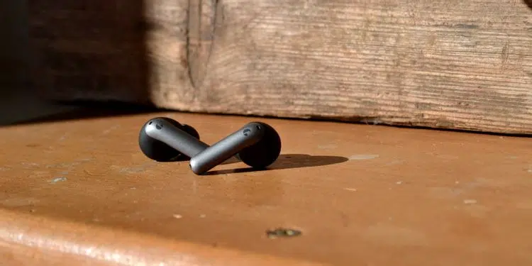 Elevoc Clear Earbuds Review: Excellent ANC at Budget-Busting Price